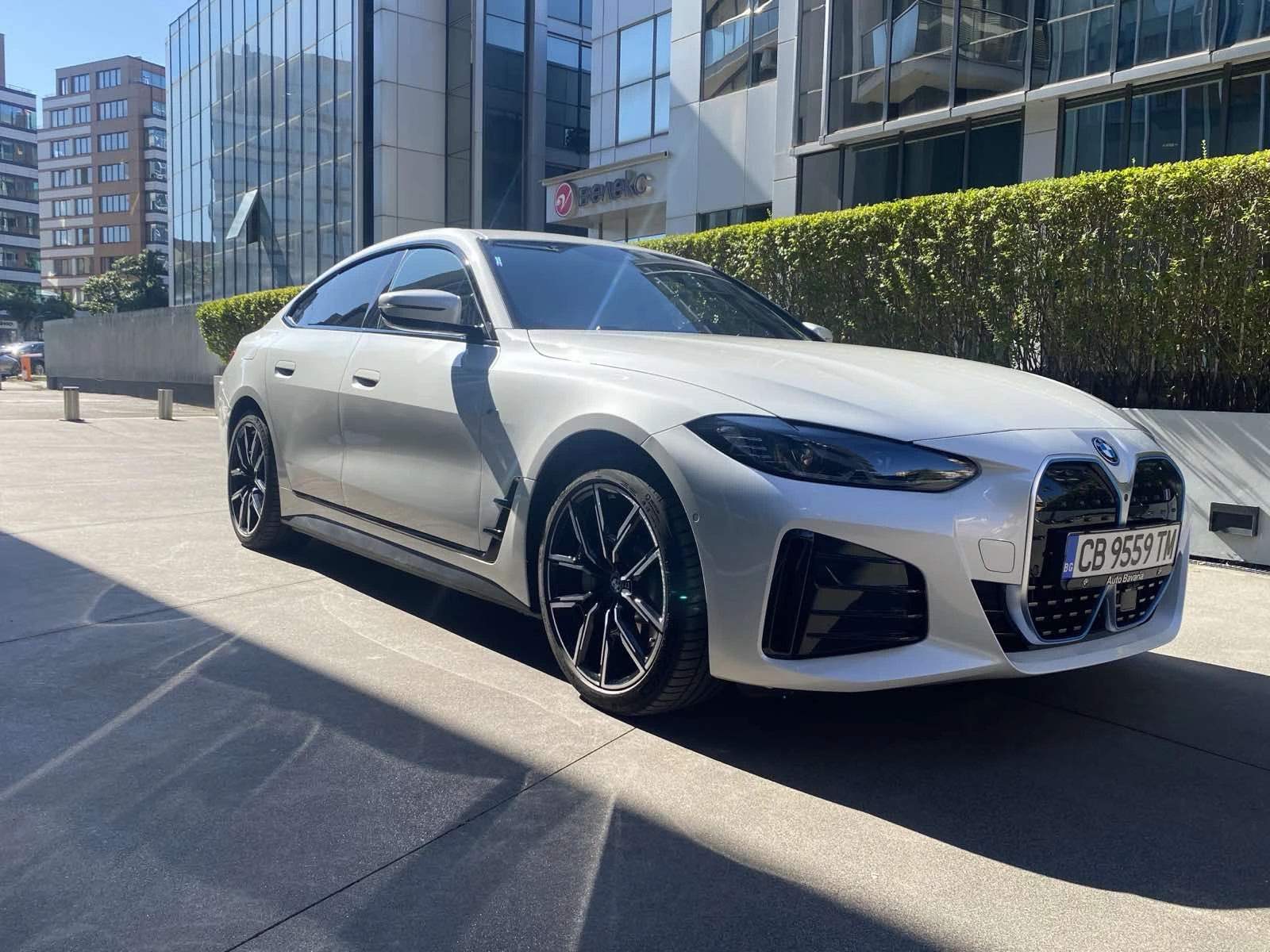 BMW i4 | Mobile.bg   1