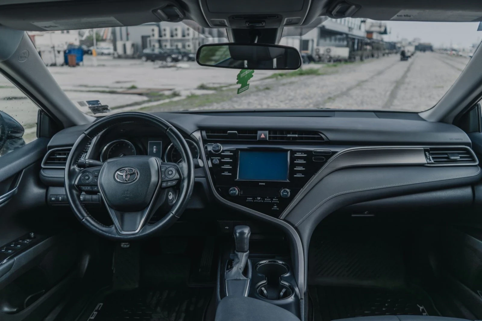 Toyota Camry  - изображение 7