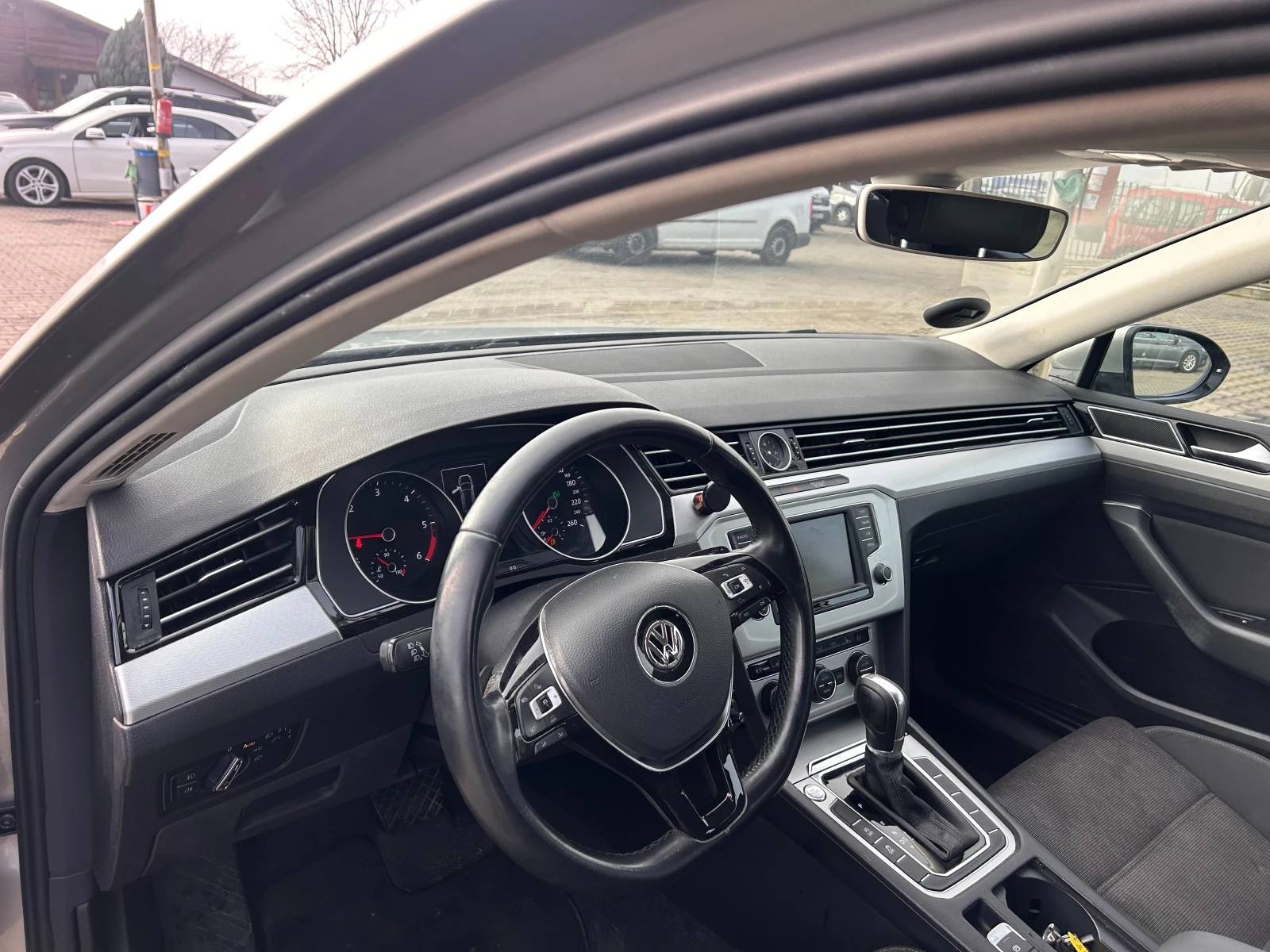 VW Passat 2.0TDI AVTOMAT/NAVI EURO 6 | Mobile.bg � ����������� 11