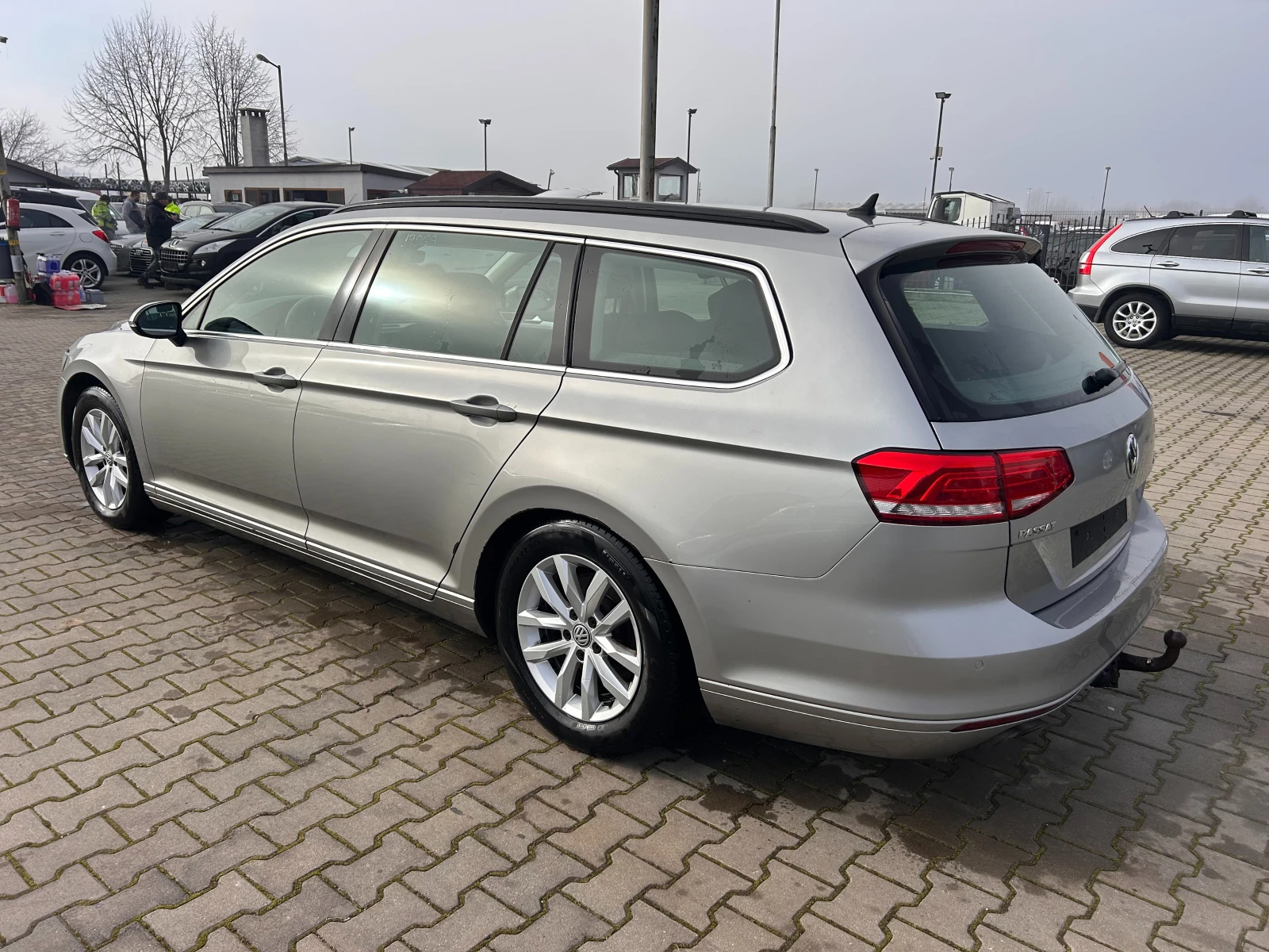 VW Passat 2.0TDI AVTOMAT/NAVI EURO 6 | Mobile.bg � ����������� 8