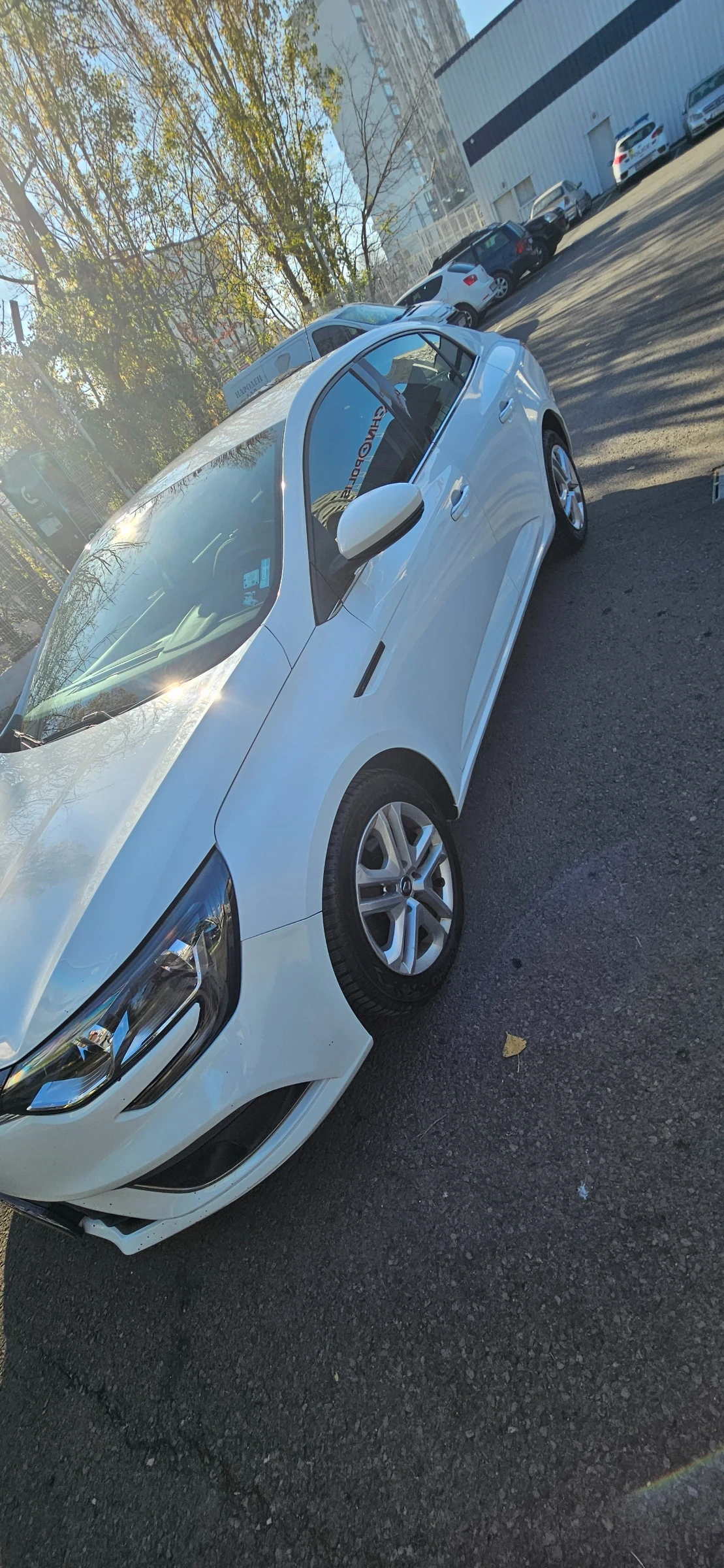 Renault Megane 1.5 dci - изображение 2