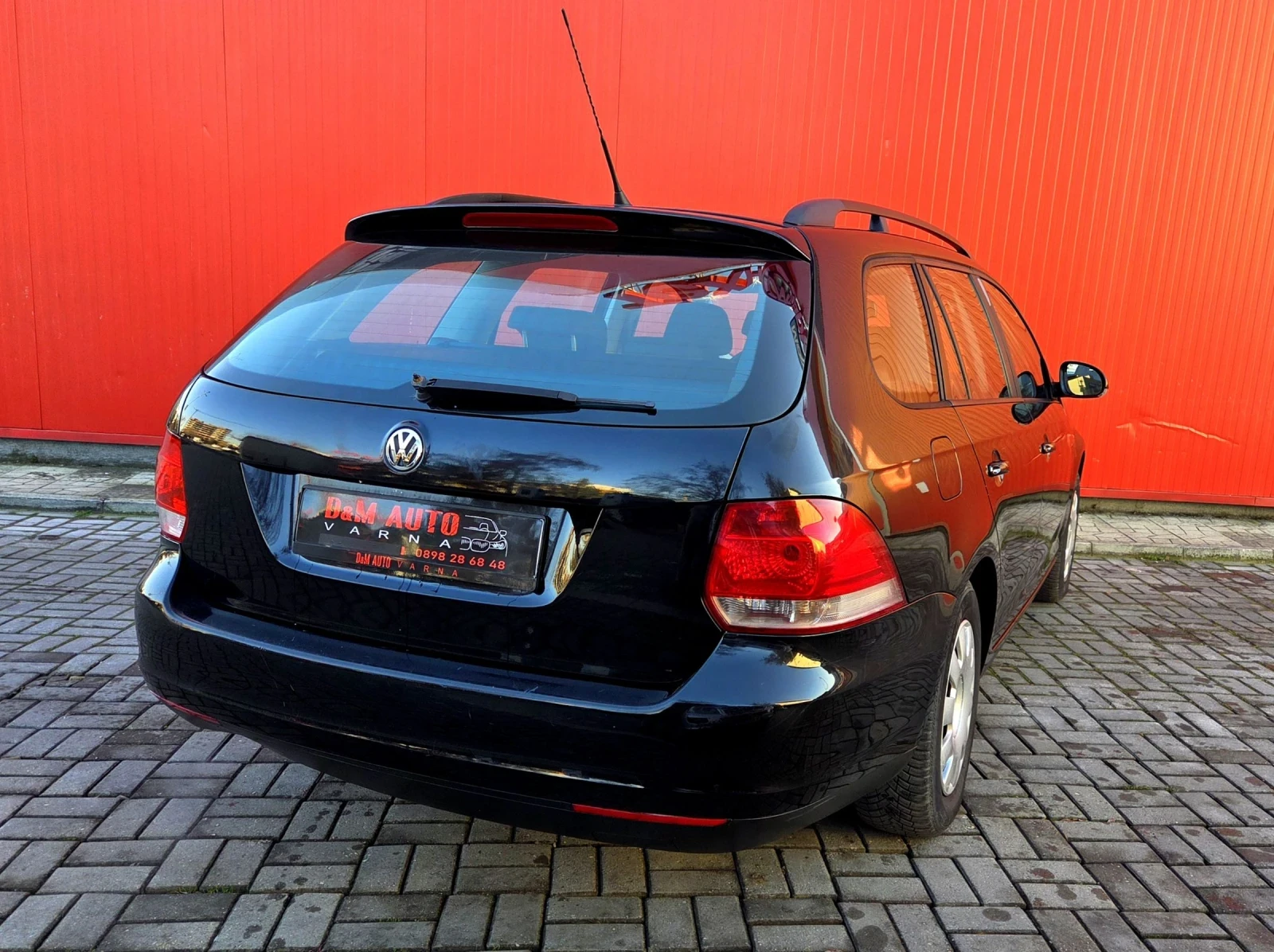 VW Golf 1.6i Нов внос - изображение 6