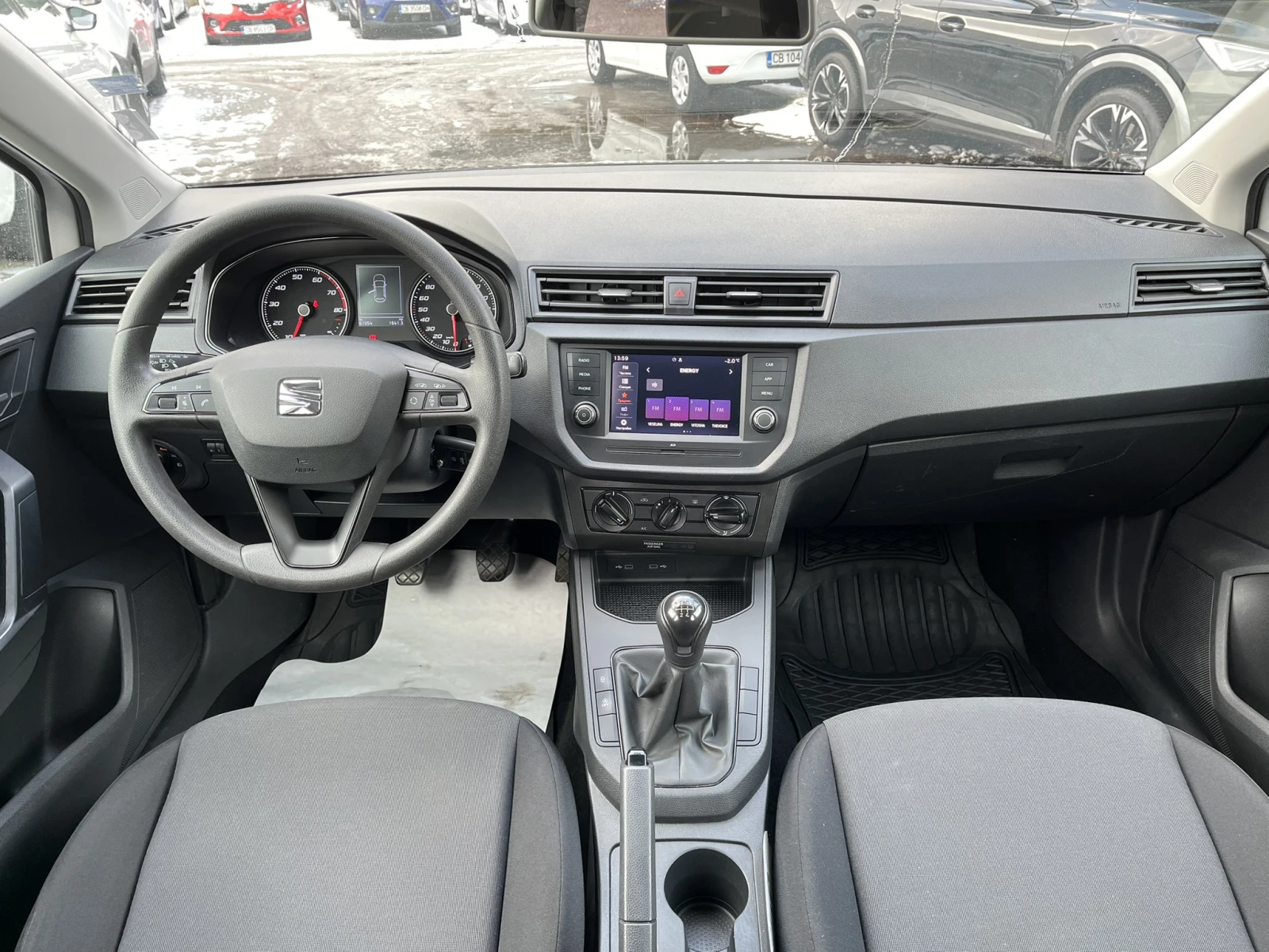 Seat Ibiza MPI 80 к.с. - изображение 8