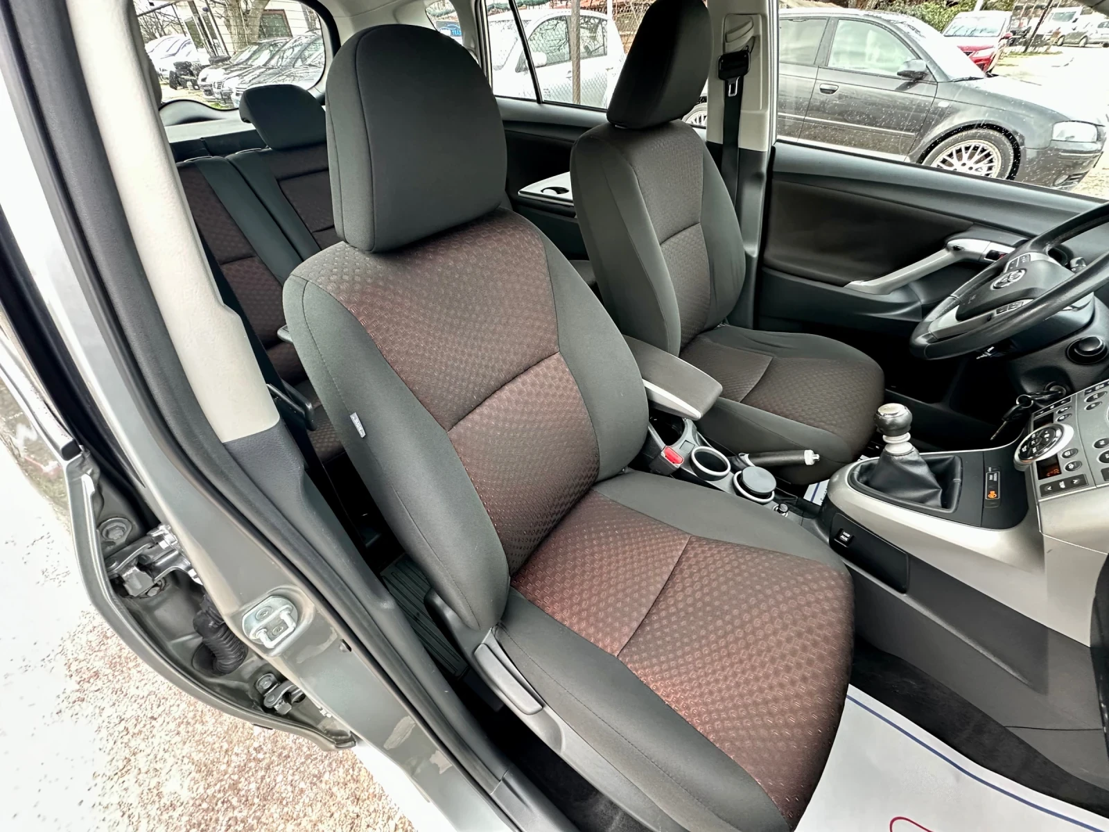 Toyota Verso 2.0 D4D | Mobile.bg � ����������� 15