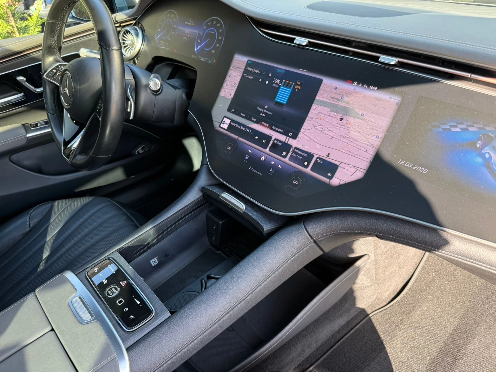 Mercedes-Benz EQS 450+ , снимка 13 - Автомобили и джипове - 53816528