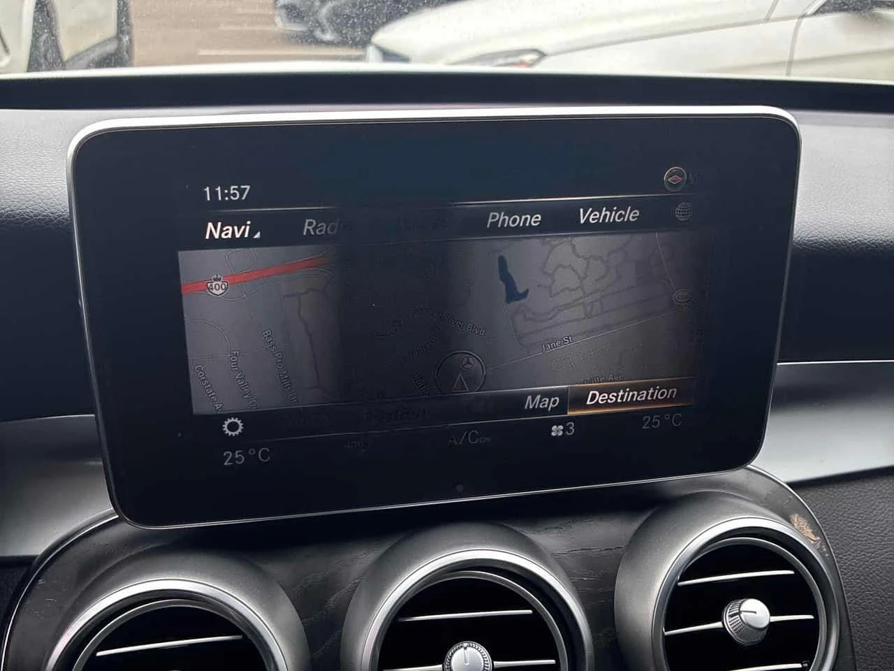 Mercedes-Benz C 300 ПАНОРАМА/360 КАМЕРИ/ПРЕДСТАВИТЕЛСТВО НА MERCEDES, снимка 11 - Автомобили и джипове - 54074885