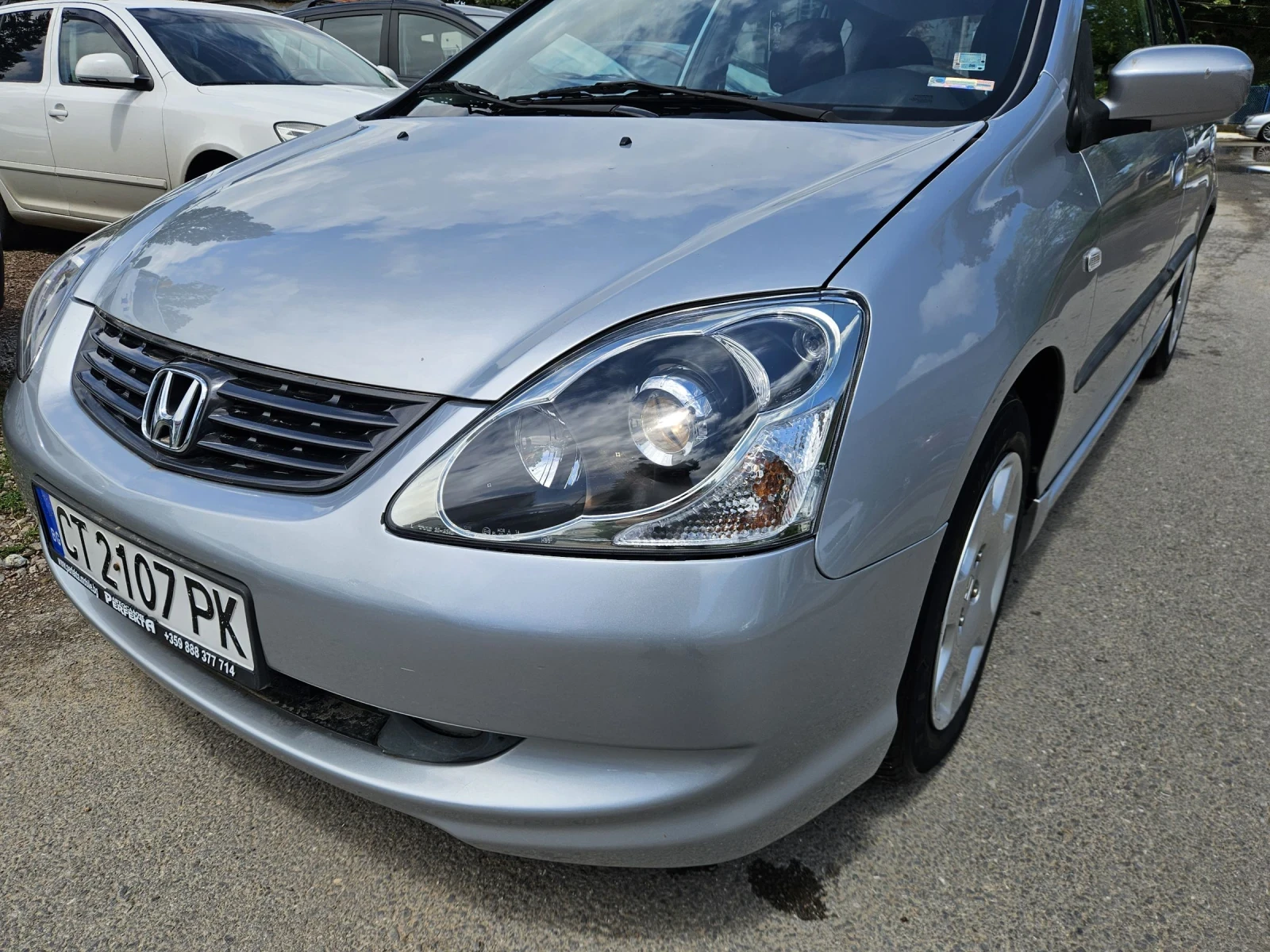Honda Civic 1.7, снимка 2 - Автомобили и джипове - 54854002