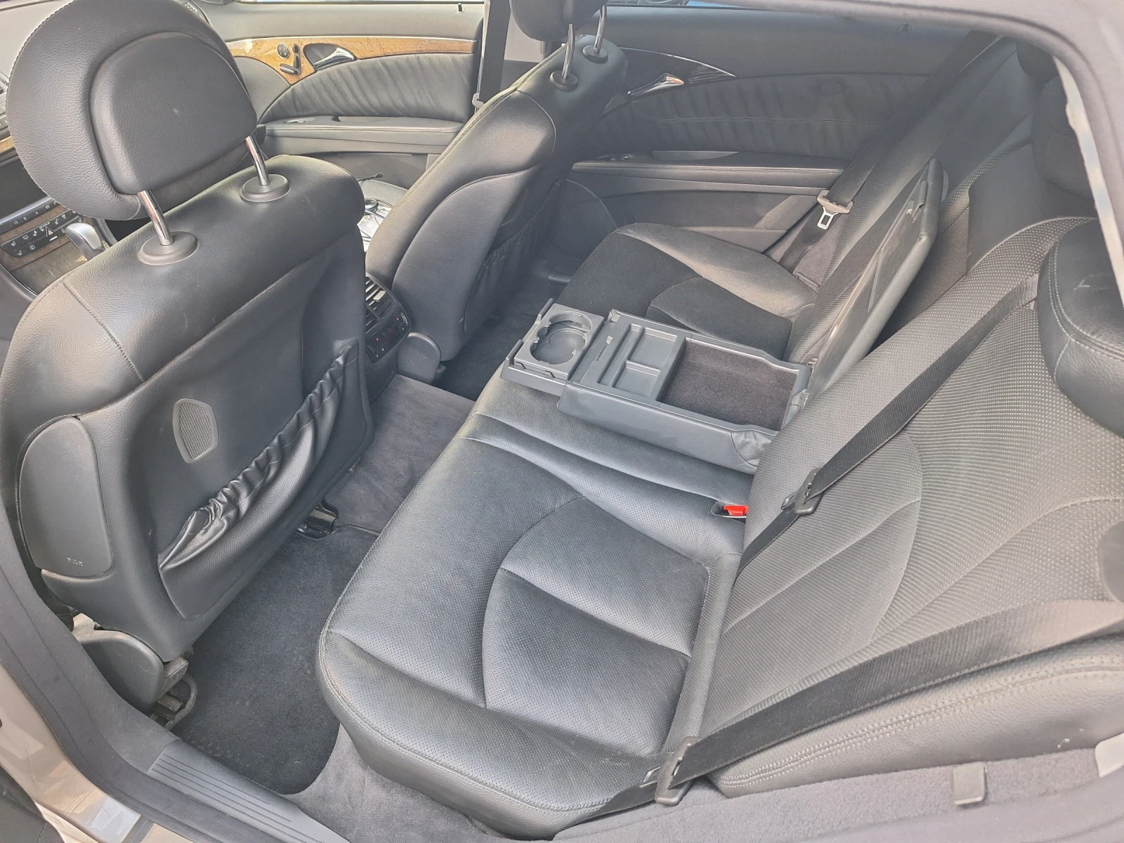 Mercedes-Benz E 500 E500 v8 Avangarde, снимка 10 - Автомобили и джипове - 56351429