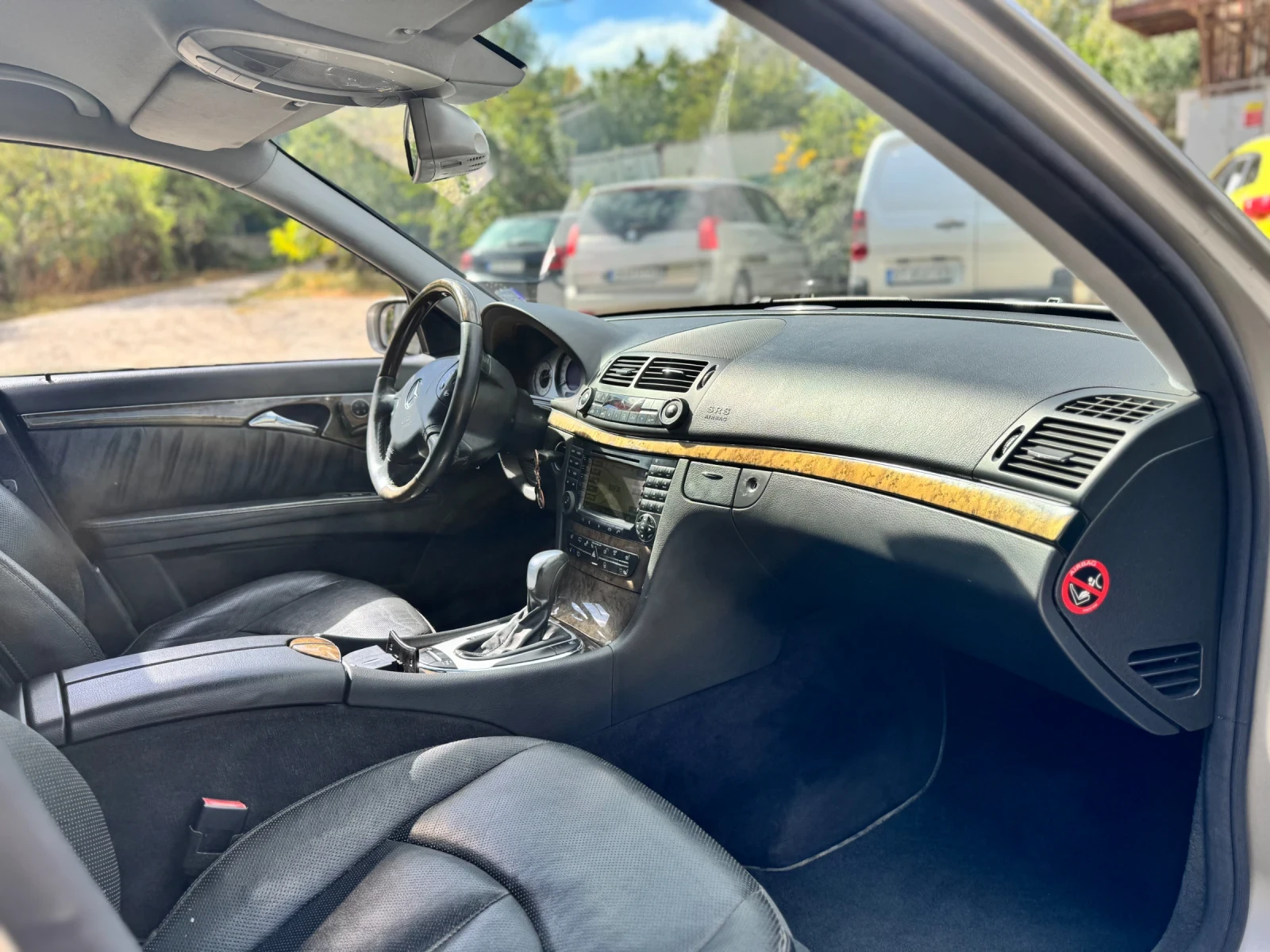 Mercedes-Benz E 500 E500 v8 Avangarde, снимка 8 - Автомобили и джипове - 56351429