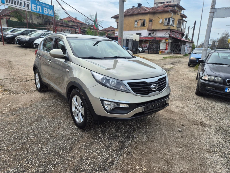 Kia Sportage 2.0 CRDI, 4x4 , снимка 3 - Автомобили и джипове - 49907240