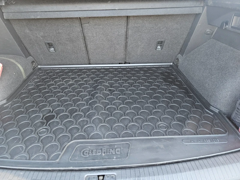 VW Tiguan 2, 0 TDI 150 k.c.4x4, Navi, FULL LED 7 DSG, снимка 11 - Автомобили и джипове - 50264824