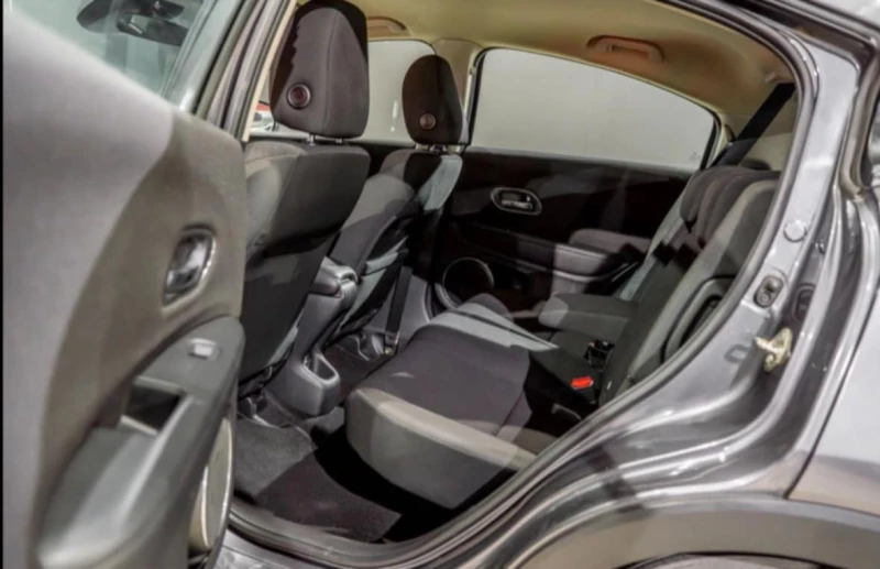 Honda Hr-v 1.6D Elegance, снимка 11 - Автомобили и джипове - 51840816
