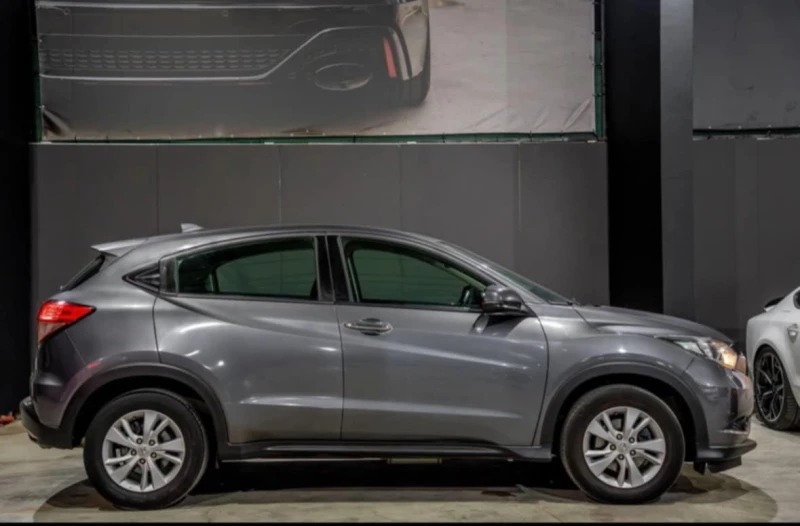 Honda Hr-v 1.6D Elegance, снимка 4 - Автомобили и джипове - 51840816