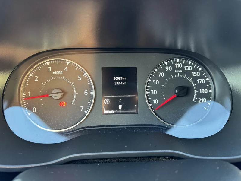 Dacia Duster 1.3 Tce 150k.c.4x4, снимка 15 - Автомобили и джипове - 53165883