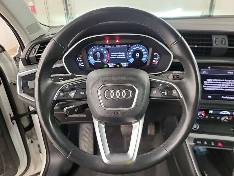 Audi Q3 * KOMFORT * CARFAX * PANO* ПОДГРЕВИ, снимка 11 - Автомобили и джипове - 53559842