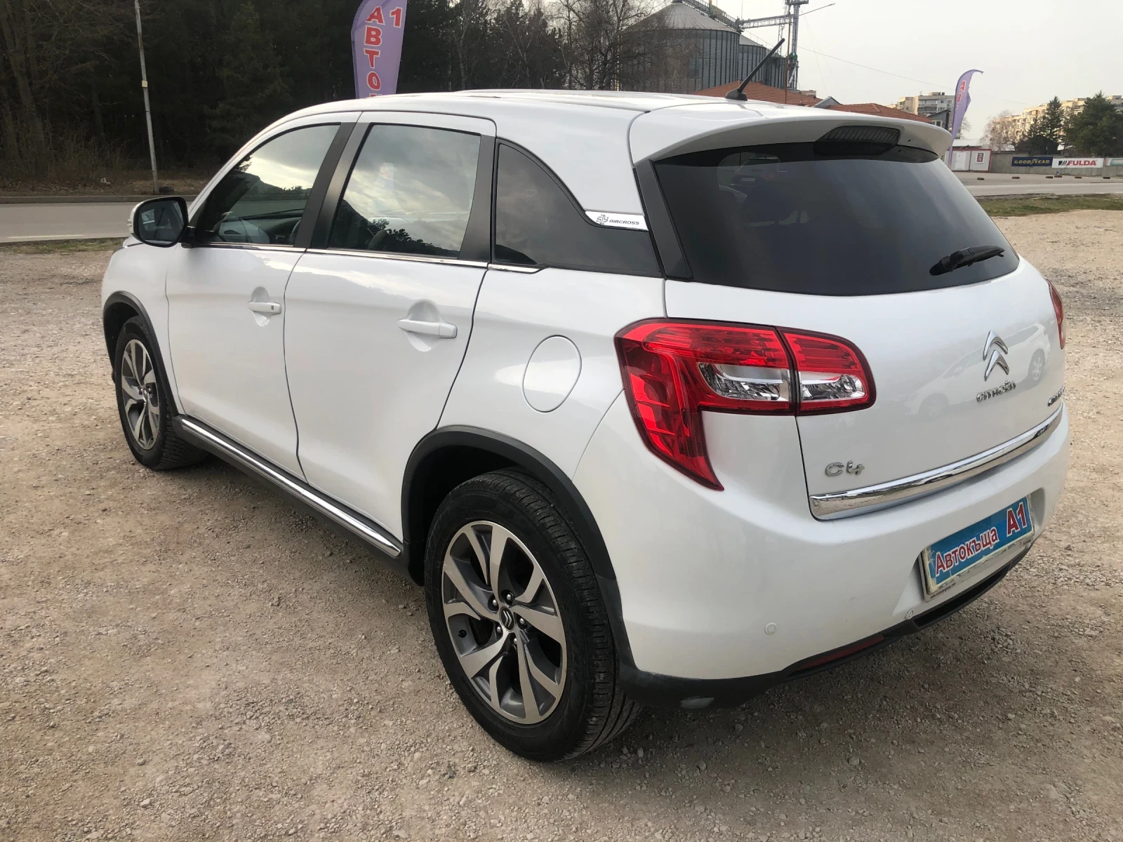 Citroen C4 AIRCROSS  - изображение 6