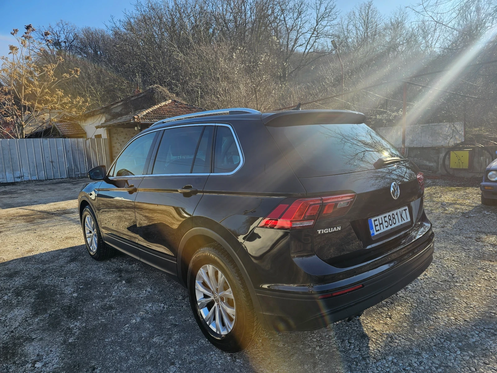 VW Tiguan 2, 0 TDI 150 k.c.4x4, Navi, FULL LED 7 DSG - изображение 4