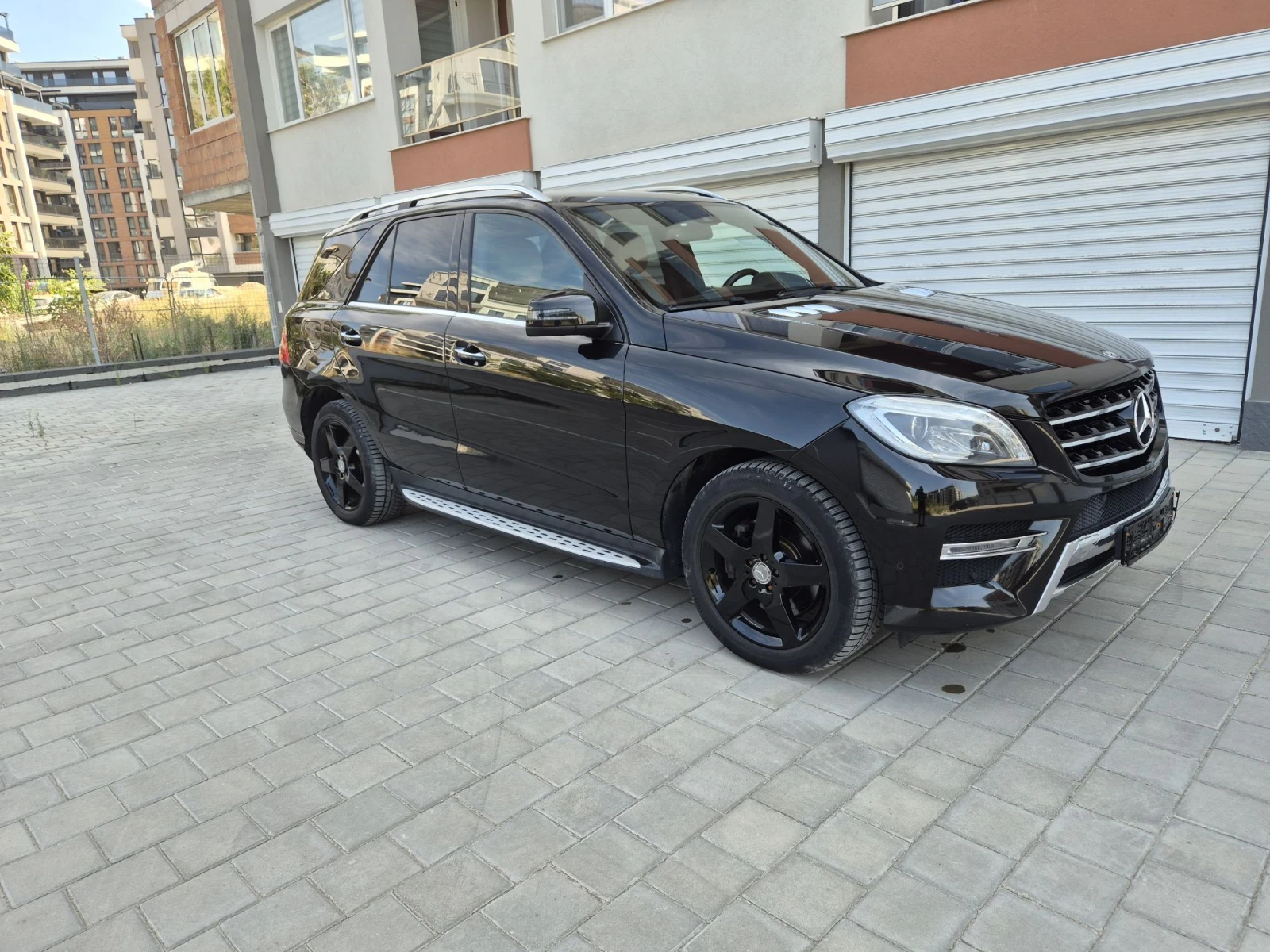 Mercedes-Benz ML 350 AMG PAKET/ ОБДУХВАНЕ/ПОДГРЕВ/ KEY LESS , снимка 5 - Автомобили и джипове - 55807905