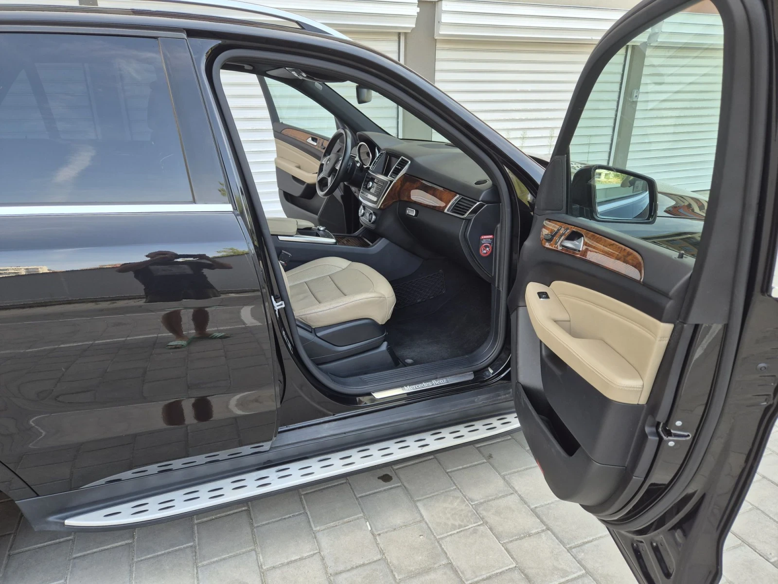 Mercedes-Benz ML 350 AMG PAKET/ ОБДУХВАНЕ/ПОДГРЕВ/ KEY LESS , снимка 14 - Автомобили и джипове - 55807905