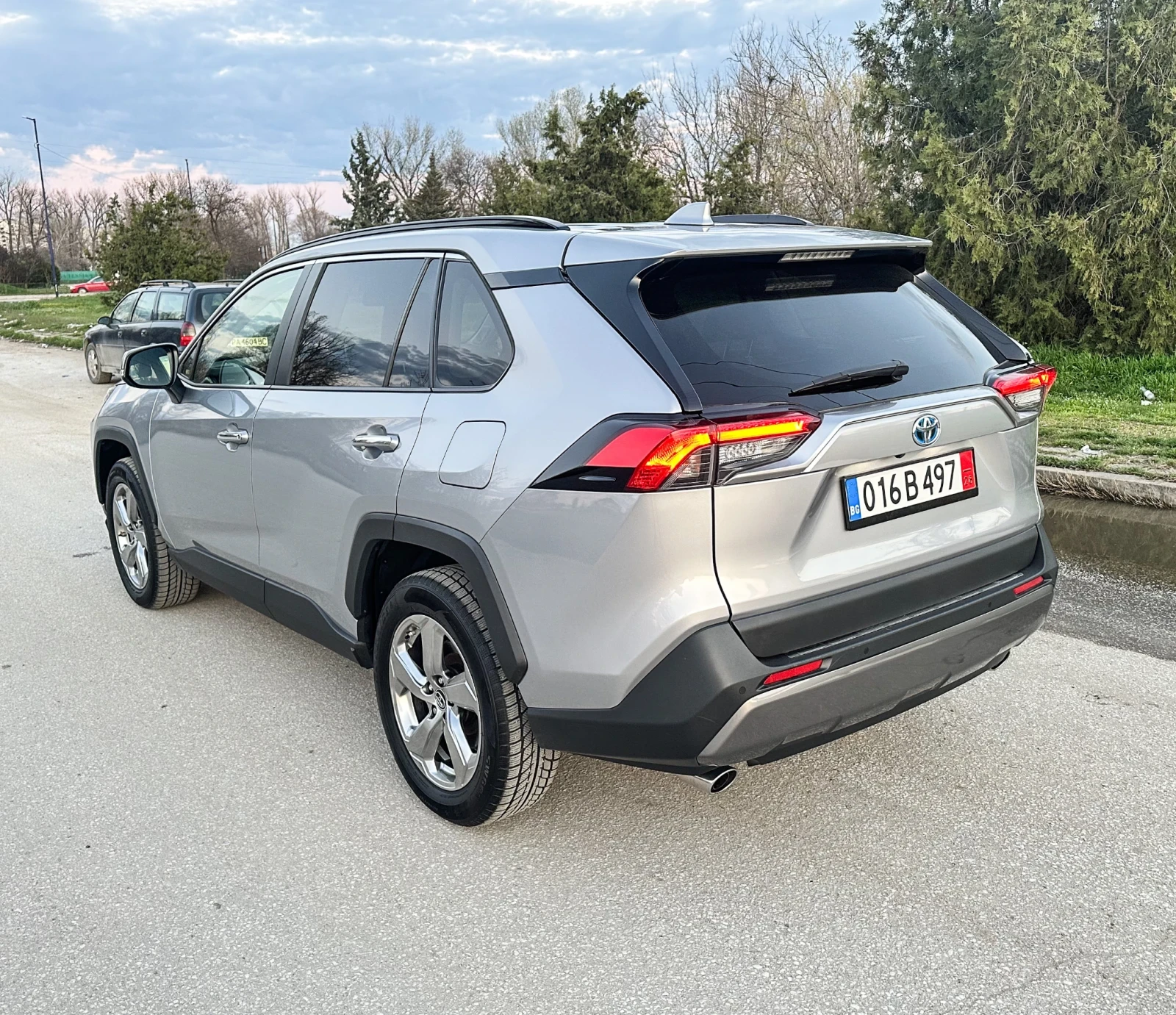 Toyota Rav4 2.5Hybrid/4x4/JBL/КОЖА/105500км., снимка 6 - Автомобили и джипове - 54101765