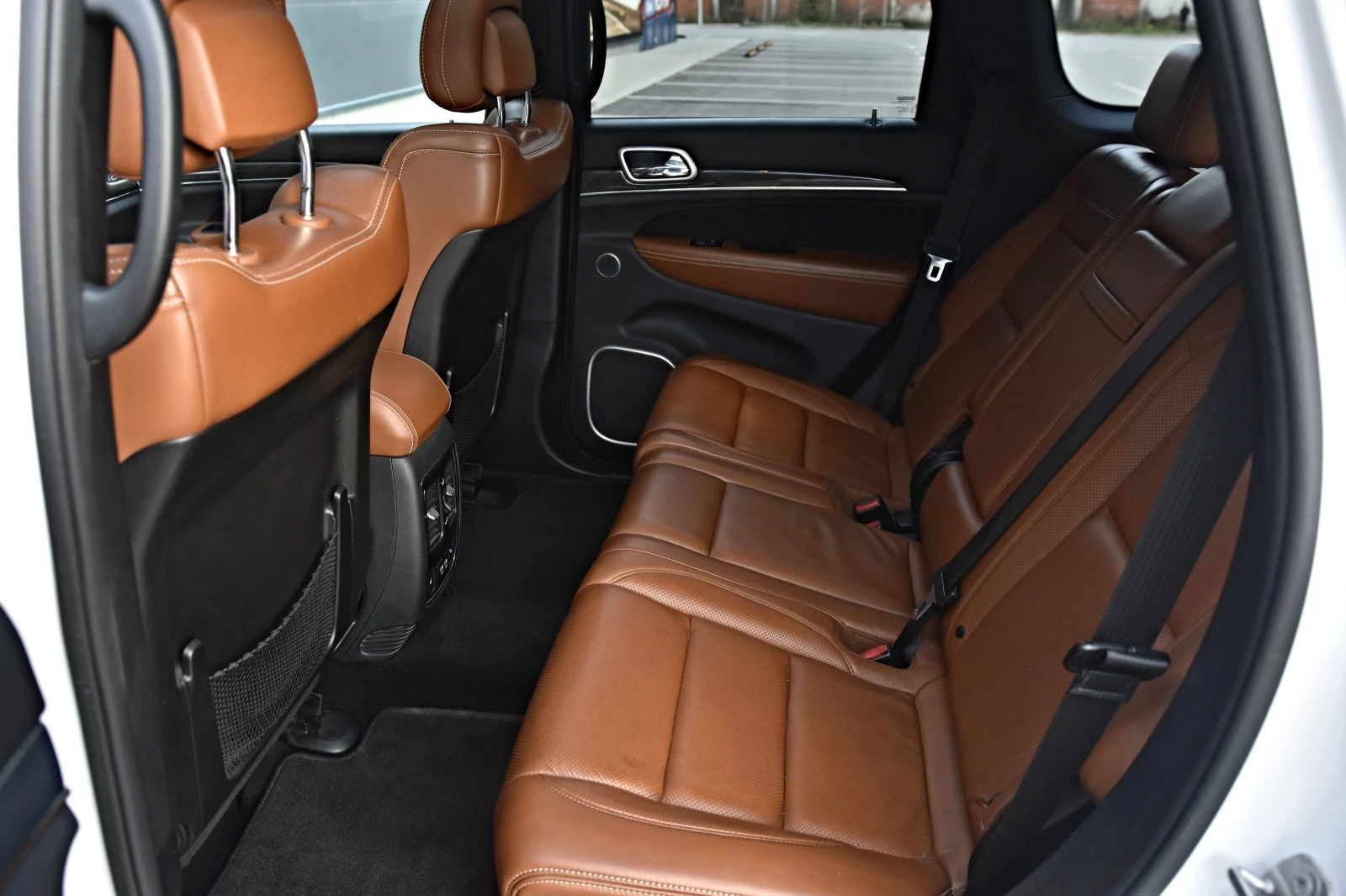 Jeep Grand cherokee 6.4SRT/DISTRONIC/CAMERA/KEYLESS/PANORAMA, снимка 14 - Автомобили и джипове - 54127927