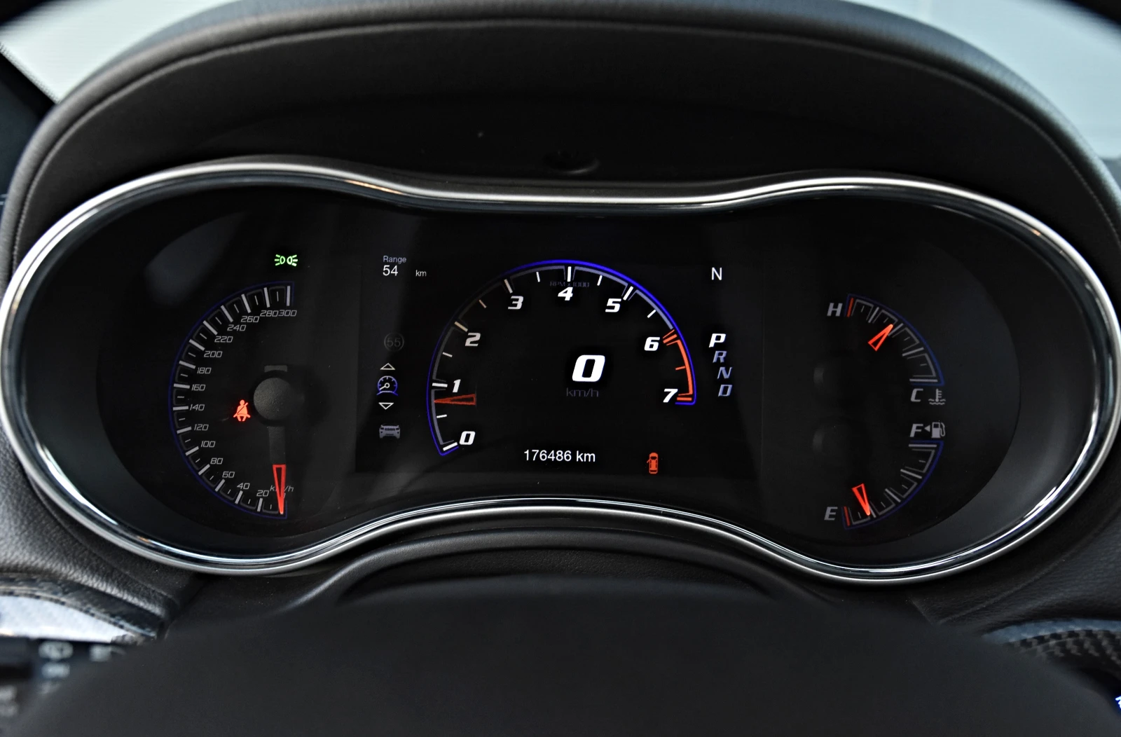 Jeep Grand cherokee 6.4SRT/DISTRONIC/CAMERA/KEYLESS/PANORAMA, снимка 11 - Автомобили и джипове - 54127927