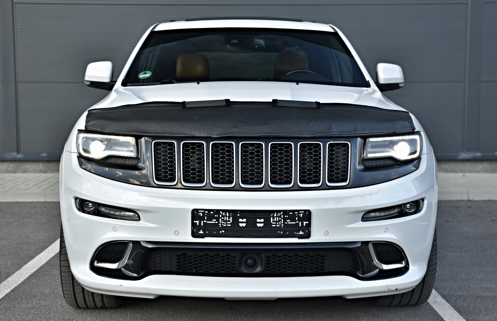 Jeep Grand cherokee 6.4SRT/DISTRONIC/CAMERA/KEYLESS/PANORAMA, снимка 2 - Автомобили и джипове - 54127927