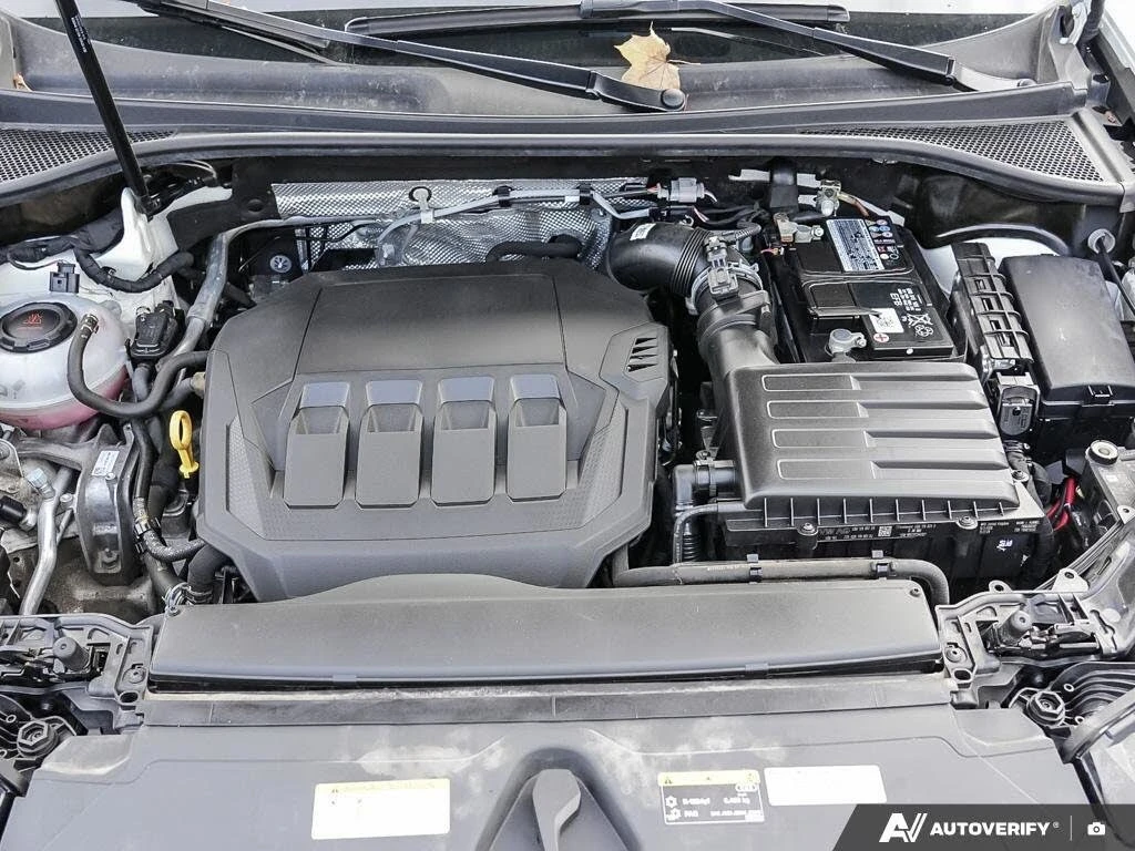 Audi Q3 * Premium* * HeadUp* AвтоКредит* (ЦЕНА ДО БГ), снимка 8 - Автомобили и джипове - 54517742