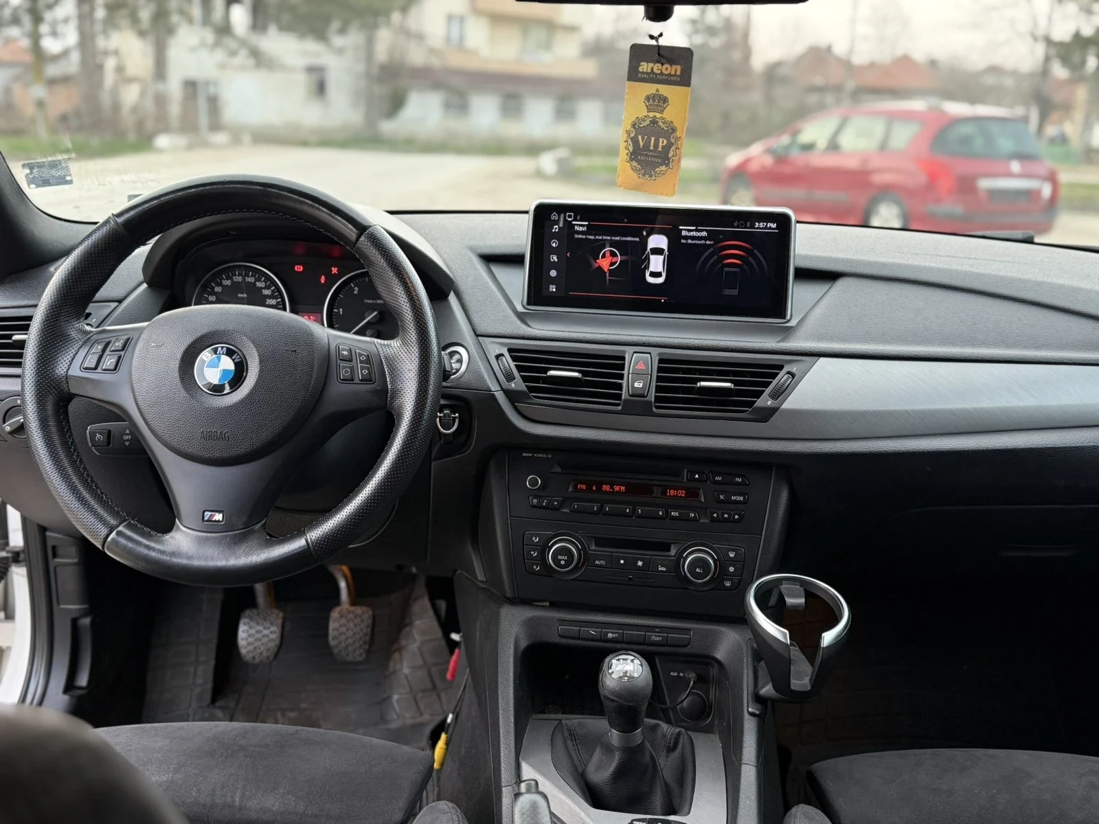 BMW X1 M pac, снимка 11 - Автомобили и джипове - 54589965