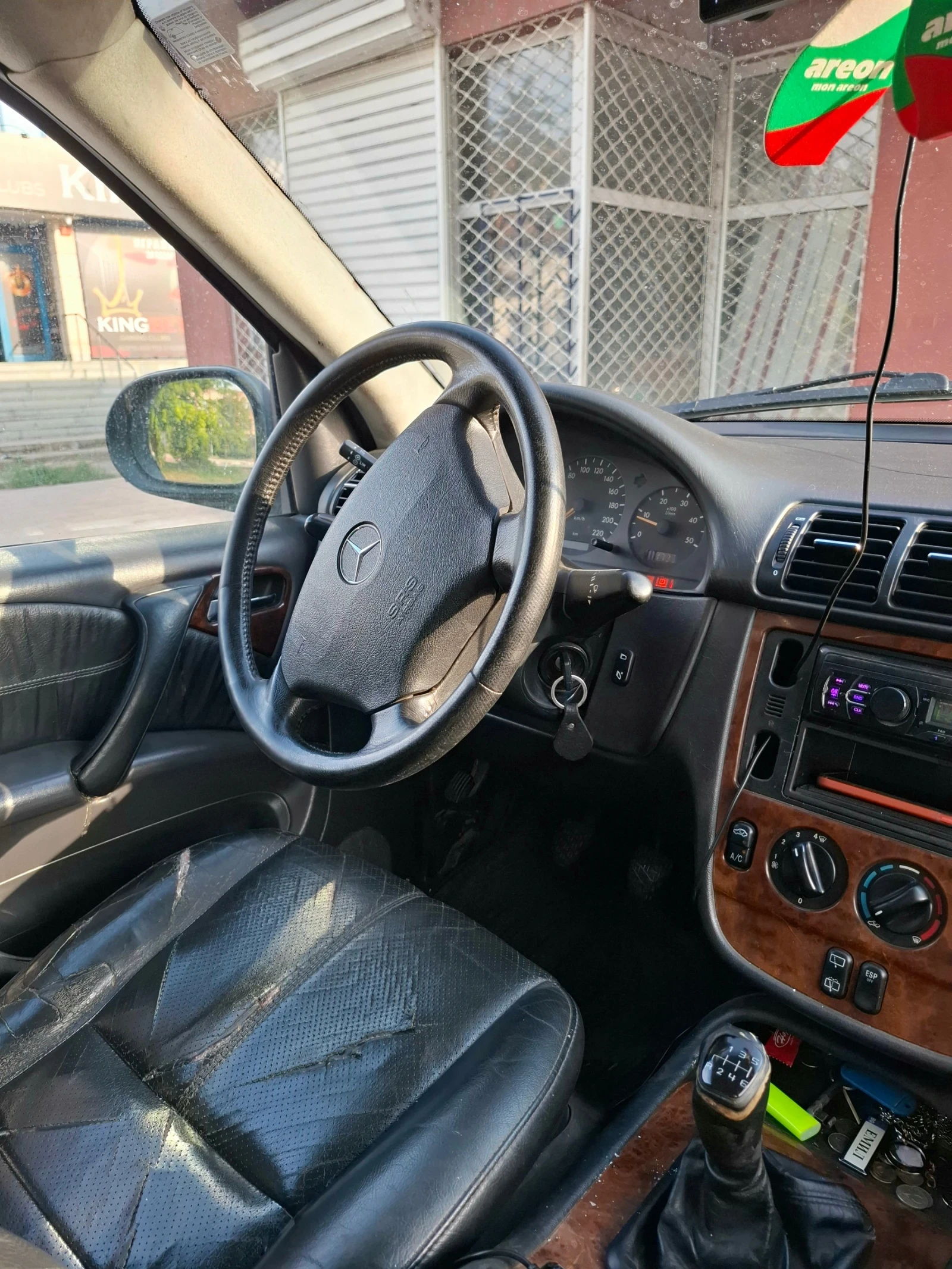 Mercedes-Benz ML 270, снимка 12 - Автомобили и джипове - 54816957
