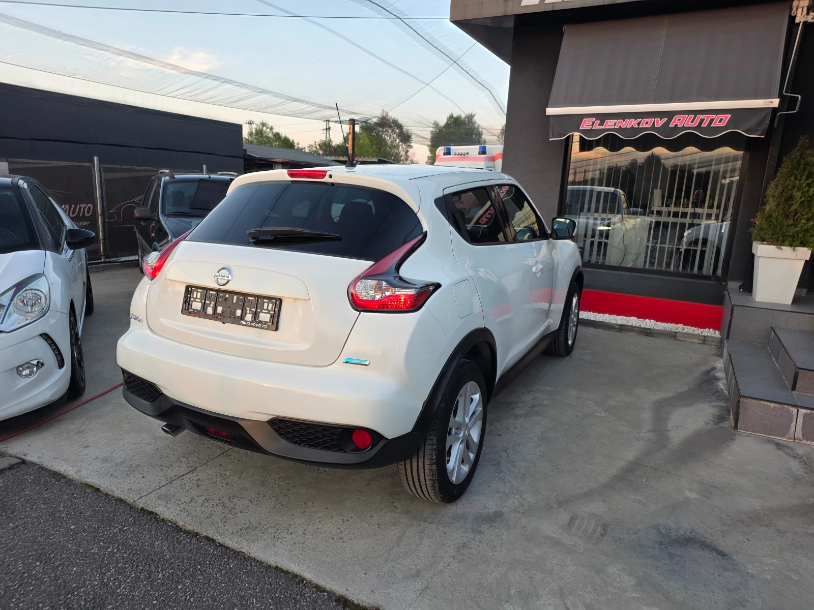 Nissan Juke 1.5DCI-110к.с EURO 5b-НАВИГАЦИЯ-ШВЕЙЦАРИЯ, снимка 8 - Автомобили и джипове - 55066446