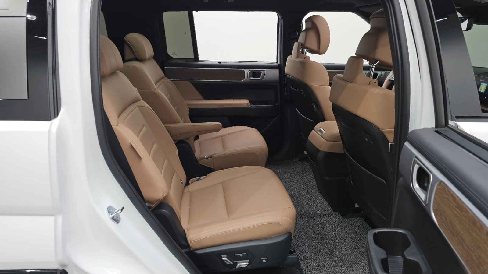 Hyundai Santa fe 1.6 HEV Calligraphy* ЕЛ. БАГАЖНИК* КРАЙНА ЦЕНА, снимка 12 - Автомобили и джипове - 55334916
