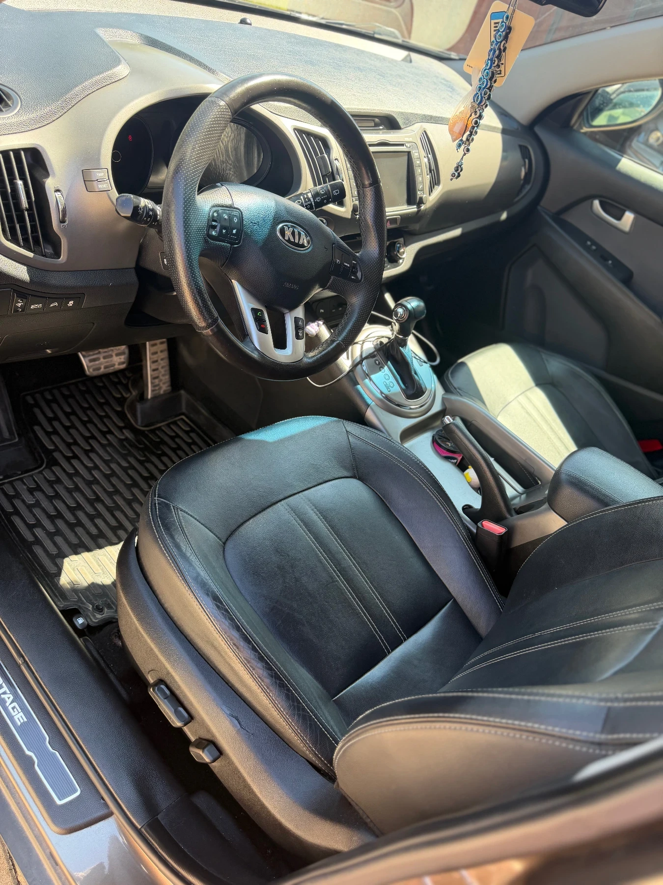 Kia Sportage AWD Automatic-FULL EXTRA, снимка 5 - Автомобили и джипове - 55735100