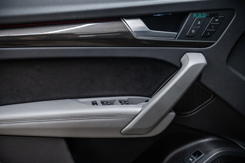 Audi SQ5 Virtual Cockpit * Ambient* АвтоКредит (ЦЕНА ДО БГ), снимка 13 - Автомобили и джипове - 56135043