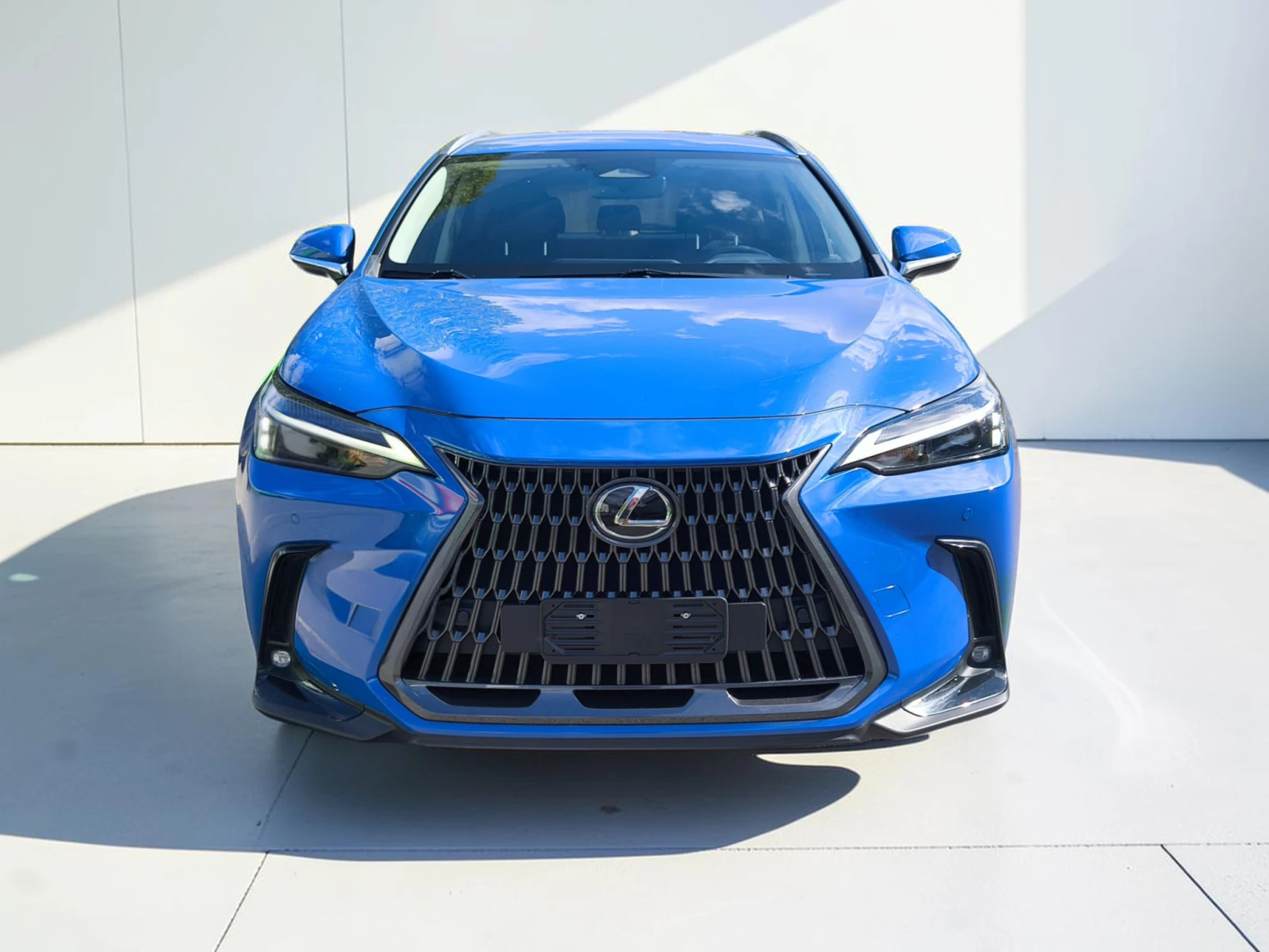 Lexus NX 350h 4х4 Hybrid Executive ГАРАНЦИЯ!, снимка 2 - Автомобили и джипове - 56216781