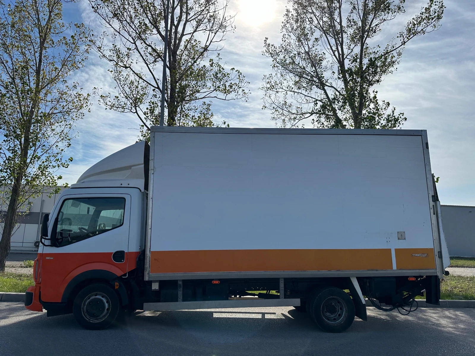 Renault Maxity ДО 3500КГ.ТЕРМО* ПАДАЩ БОРД - изображение 8