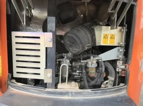 Багер Hitachi ZAXIS 26U-5A, снимка 4