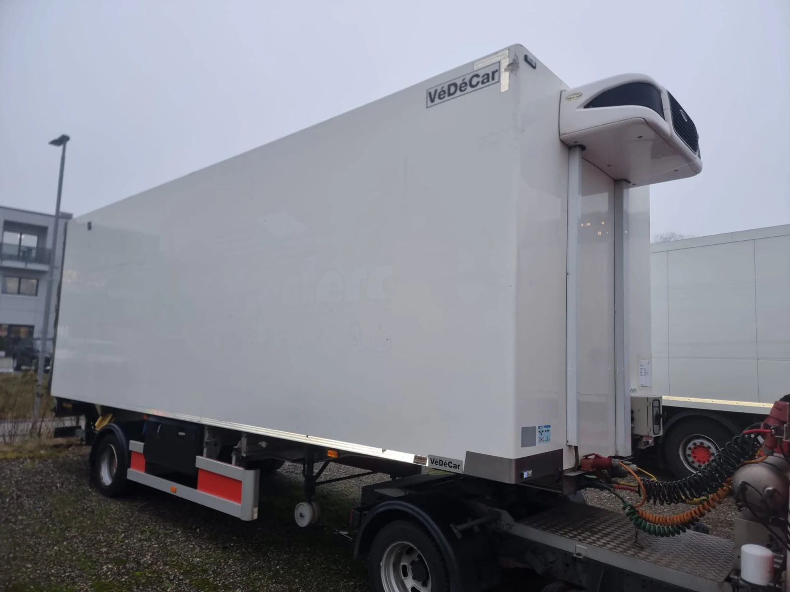  Vega Trailer  | Mobile.bg   2