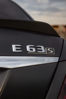     Mercedes-Benz E 63 AMG Mercedes Benz E63s Edition 1 carbon ceramic burme 