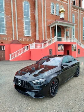     Mercedes-Benz E 63 AMG S 4Matic+ 