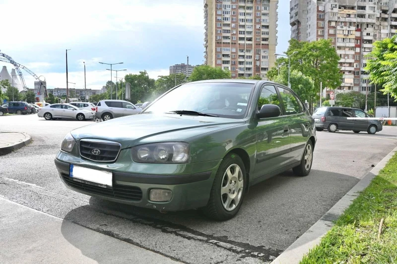 Hyundai Elantra, снимка 7 - Автомобили и джипове - 48381774