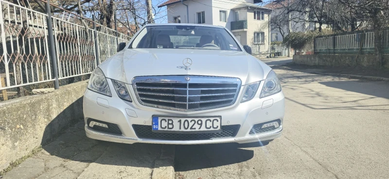 Mercedes-Benz E 350 CGI, снимка 1 - Автомобили и джипове - 49393049