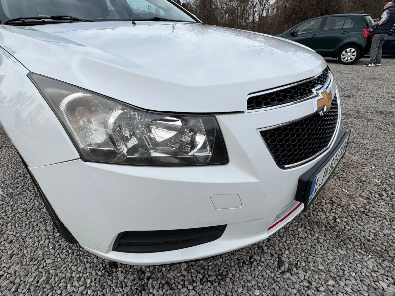 Chevrolet Cruze, снимка 2 - Автомобили и джипове - 49526849