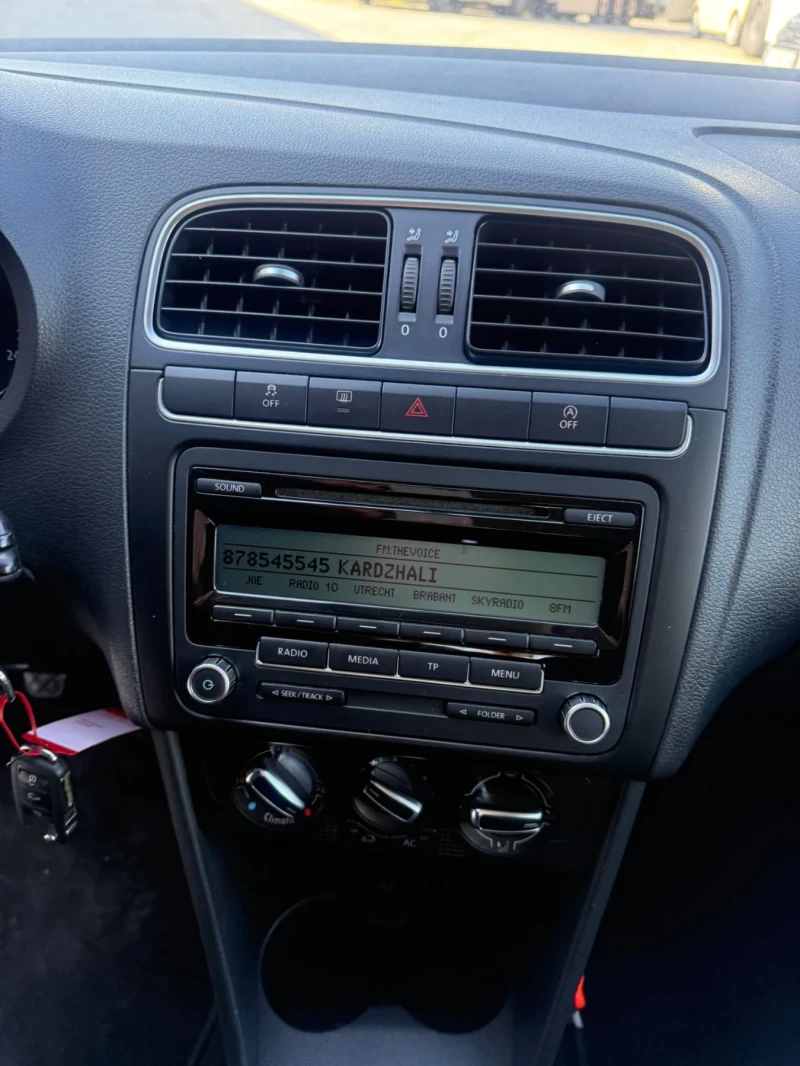 VW Polo 1.2 BLUE MOTION, снимка 8 - Автомобили и джипове - 51885161