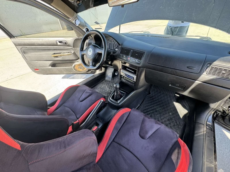 VW Golf, снимка 9 - Автомобили и джипове - 51169239