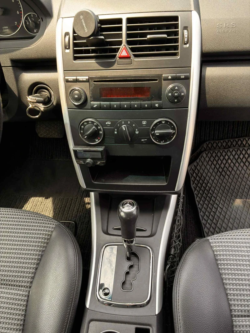 Mercedes-Benz A 170, снимка 8 - Автомобили и джипове - 51753850