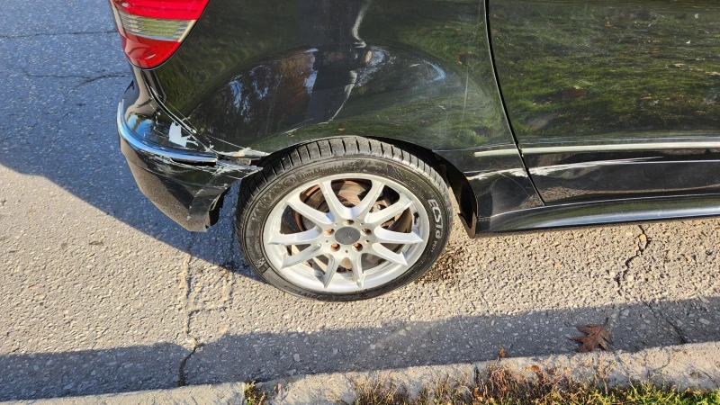 Mercedes-Benz B 200 TURBO, снимка 12 - Автомобили и джипове - 52692538