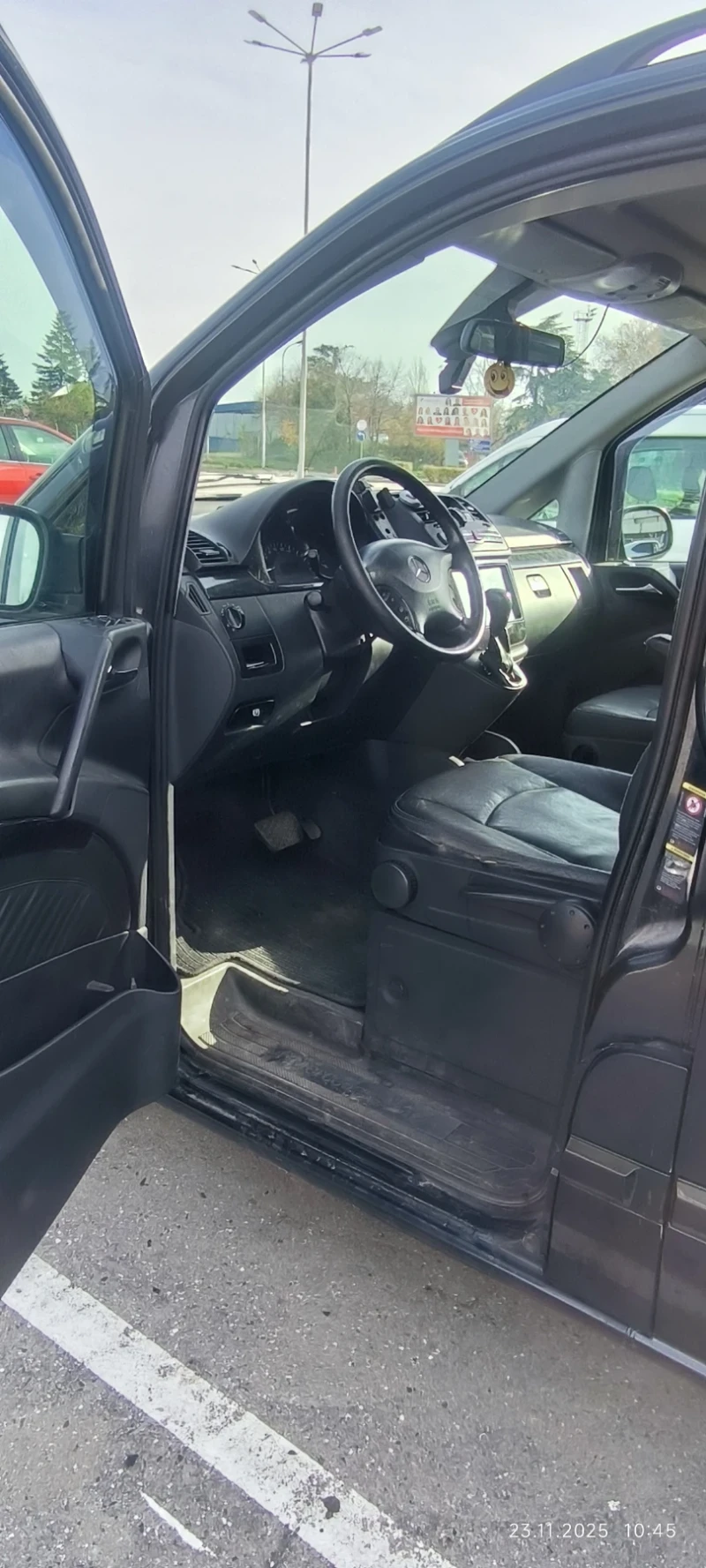 Mercedes-Benz Viano 3.0, снимка 11 - Автомобили и джипове - 52509833