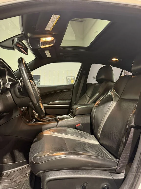 Dodge Charger GT* BLINDSPOT* PANO* KEYLESS ANDROID AUTO* CARFAX*, снимка 10 - Автомобили и джипове - 53193466