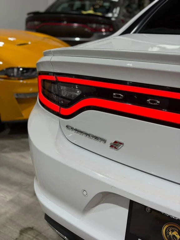 Dodge Charger GT* BLINDSPOT* PANO* KEYLESS ANDROID AUTO* CARFAX*, снимка 5 - Автомобили и джипове - 53193466